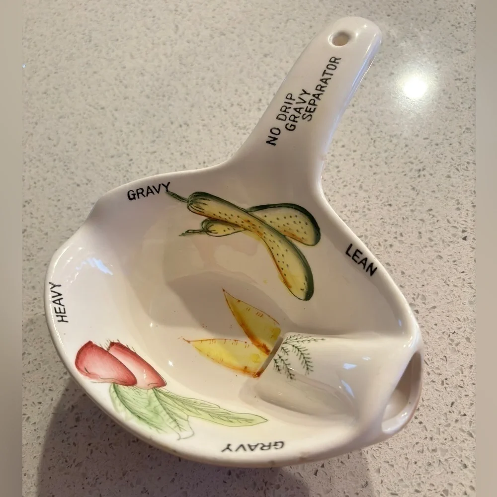 Vintage Gravy Boat Ceramic No-Drip Gravy Separator Server Vegetable Design Japan